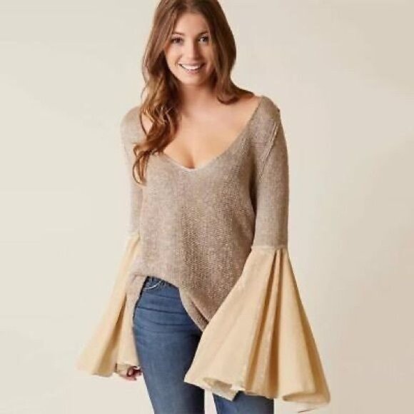 Free People Metallic Gold Threaded Large Velvet Bell Sleeved Tunic Top - Picture 9 of 14